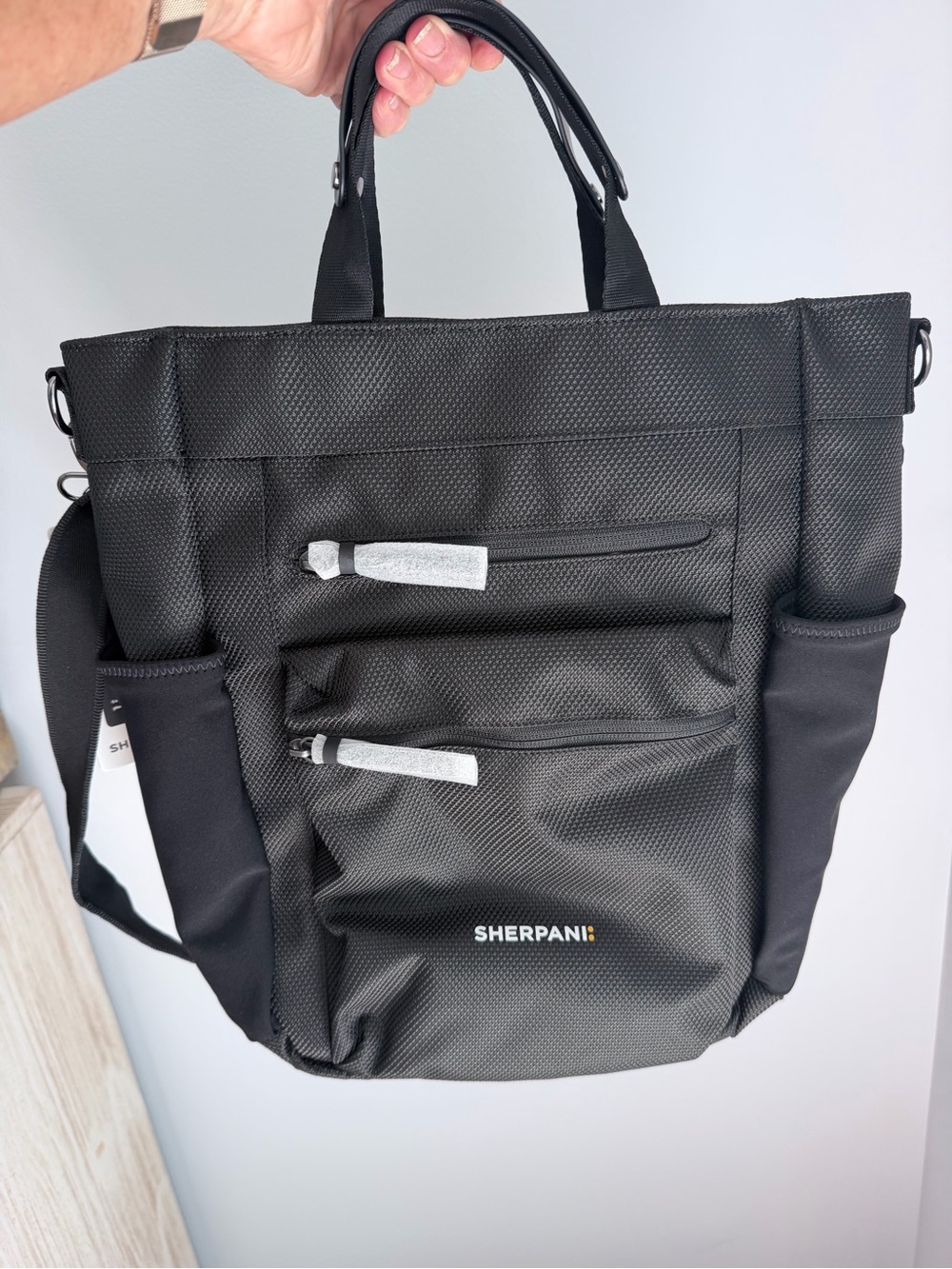 Sherpani SOLEIL AT MULTI-WEAR TRAVEL BAG - CARBON
BLACK
